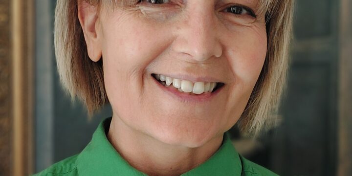 Cari Frances -she/her/ia